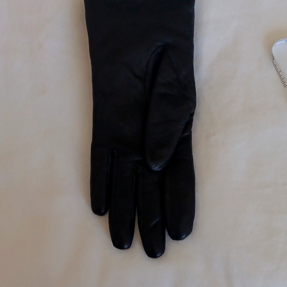 Kate Spade leather quilted gloves.Small - Picture 10 of 10
